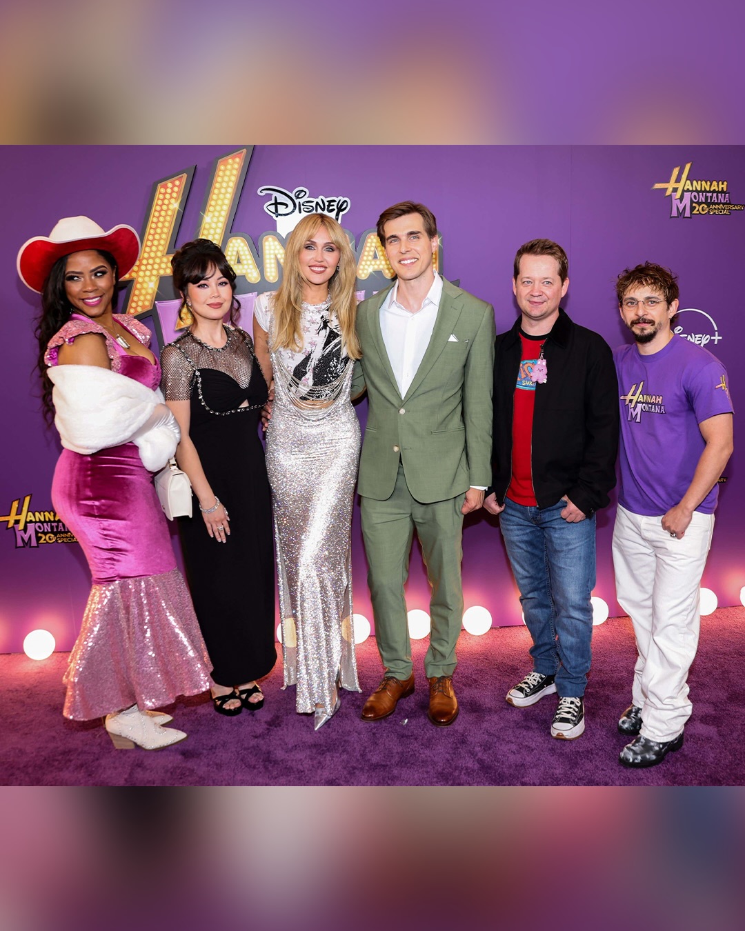 Everything on the Hannah Montana 20th Anniversary Special red carpet is making us emotional 🥹