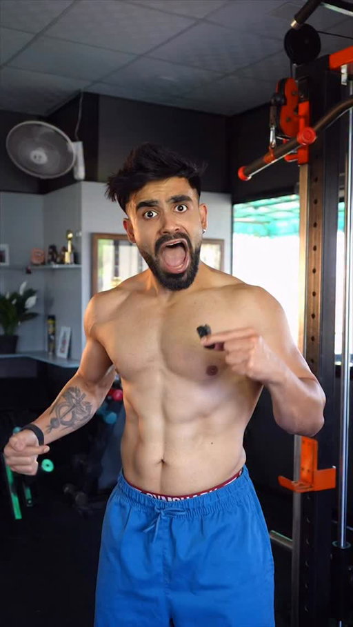 Abs bana liye, shoulders bhi… par face pe uncle filter kyun? 
Skincare ignore karke sirf body banane se kaam nahi chalega boss.

@hkvitals Marine Collagen ke saath apni skin ko bhi upgrade karo — glow, hydration aur youth sab ek scoop mein.
Try it now and use code EKANSH10 for a special discount on hkvitals.com