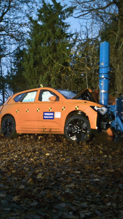 Crash test mode: ON.

New EX60 showing how we test, and test, and test again. Beyond standardised testing.

To help reduce the risk of injury in a crash.
