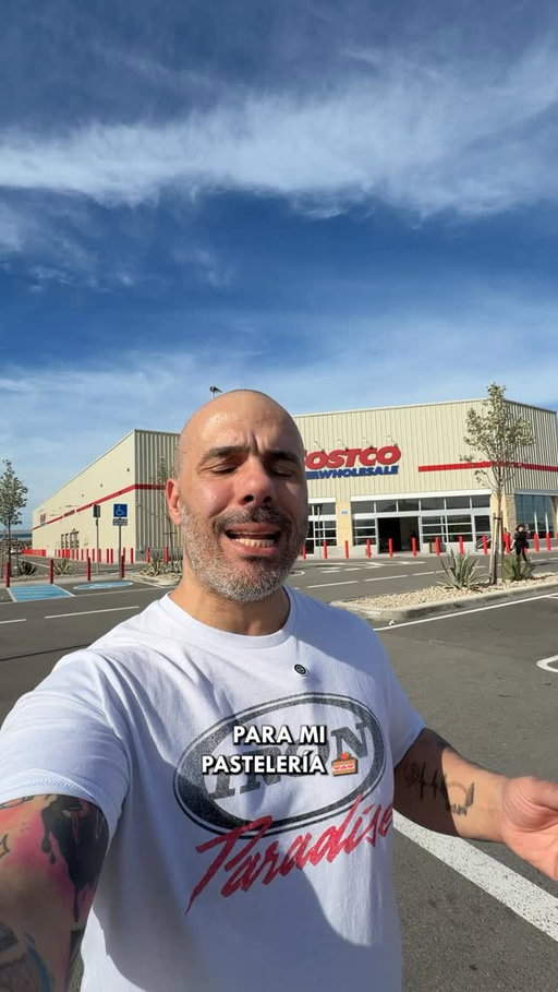 Buscando productos interesantes en Costco para mi pastelería @granny_bakery_vlc y también para mi 😅