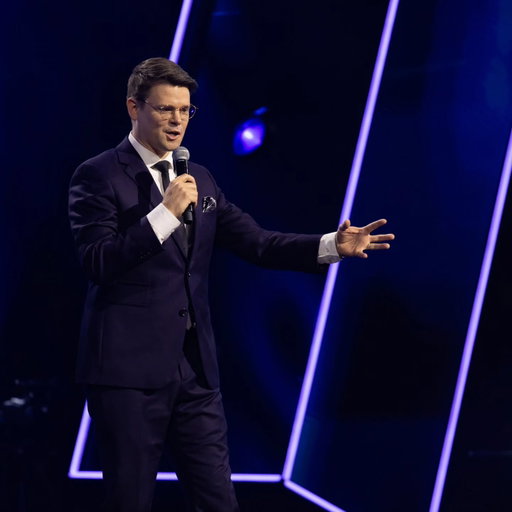 Great news! Last summer's Just For Laughs galas are streaming next week on CBC and CBC Gem! 🎤✨

​I had such an incredible time recording this last summer in Montreal. It’s always a blast getting to perform on that stage, and I’m glad that YOU can finally watch the set from home.

​Next Tuesday, March 31, set your VCRs or head over to the CBC Gem app and check out the Mikey Day gala with myself and and pile of other amazing comics. Let me know what you think in the comments! 🇨🇦🍿

​#JustForLaughs #JFL #CBCGem #StandUpComedy #Montreal JFLMontreal