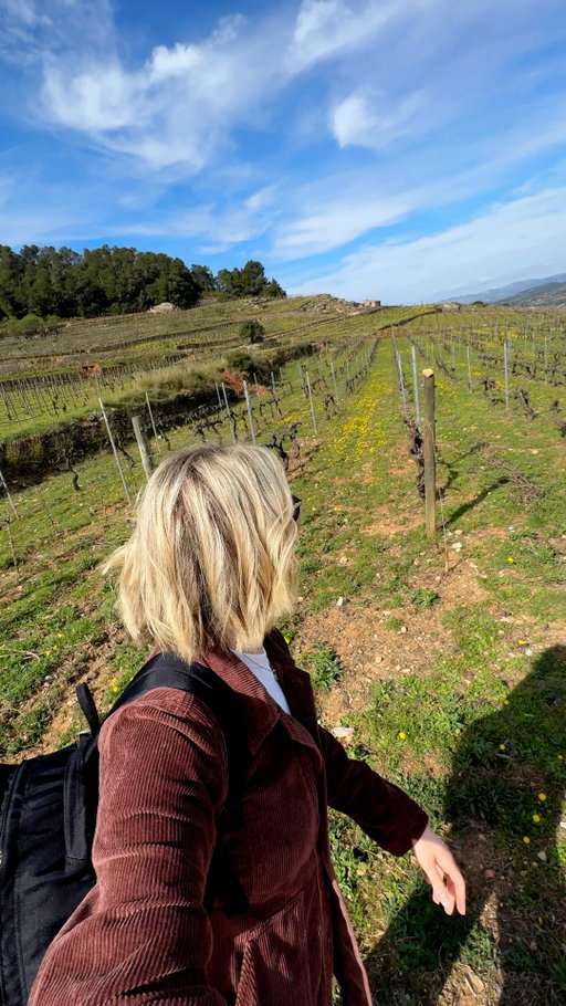 Everything I did, ate, and saw in Northern Spain! From Barcelona to the Basque Country - and between the pintxos, the mountains, the coastline and the SHEEP, I just don’t think I can do this trip justice.

I went with @lpjourneys and their team, and while this trip was #hosted, it’s not sponsored, so I can really say whatever I want. And what I must say is that if you love to prioritize unknown, adventurous, culturally connected experiences in your travel, I can’t recommend them enough. Every trip I go on with them I say “wow, I had no idea this place existed” and it’s always so beyond what I could imagine or plan myself. 

If you are looking into a location and don’t know where to start, or if life has just gotten busy and you don’t have a ton of time to plan, I’ll link @lpjourneys in my bio 💚

Thank you to Alba our terrific guide who put this trip together! And I’ll have more details in my newsletter this week ✨

#catalunyaexperience
#terresdelebre
#CoastaDaurada
@huescalamagia
@guarasomontano
@comarcadesobrarbe