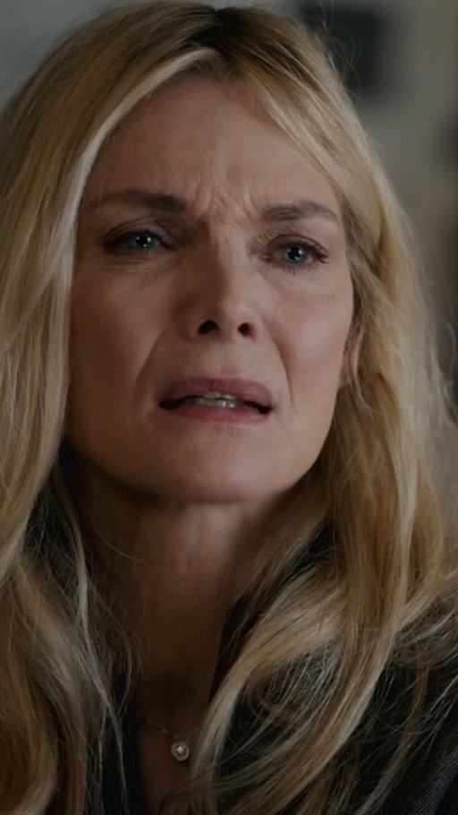 'I am hurting and I would like some help with that' 💔	
#TheMadison #MichellePfeiffer