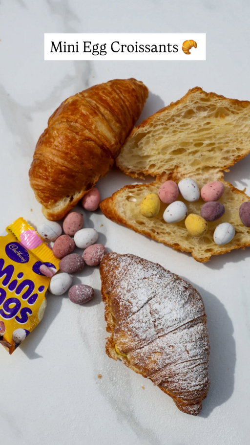 The Easter Bunny said calories don’t count this weekend… 🤭🐰
Mini Egg Croissants
Ingredients:
* 1 croissant
* Mini eggs
* Icing sugar, for dusting
Method:
1. Slice the croissant open and stuff with mini eggs.
2. Microwave for 60 seconds.
3. Pop in the air fryer at 175°C for 2 minutes.
4. Dust with icing sugar and enjoy straight away!
#minieggs #miniegg #minieggseason #croissant #airfryer