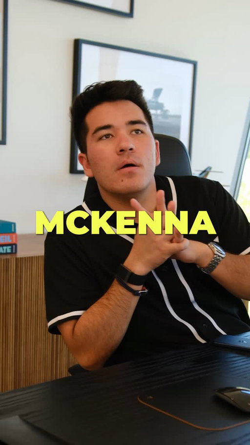 Mckenna and Kolin need to mend their relationship. How do you think Kolin should handle this? @Thekolinjones #FlyAmalfi #Mckenna #SpringBreak