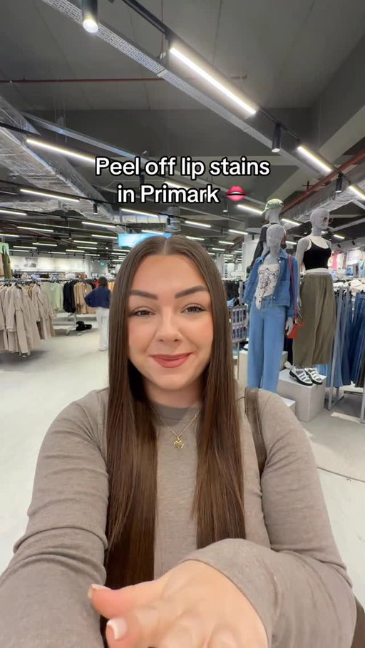 Peel off lip stains in @primark 👄