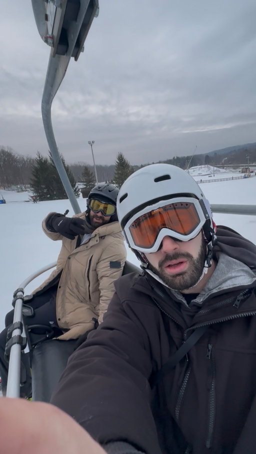 Learning snowboarding 🏂❄️

#snowboarding #gleneden #wintersports #snowboard