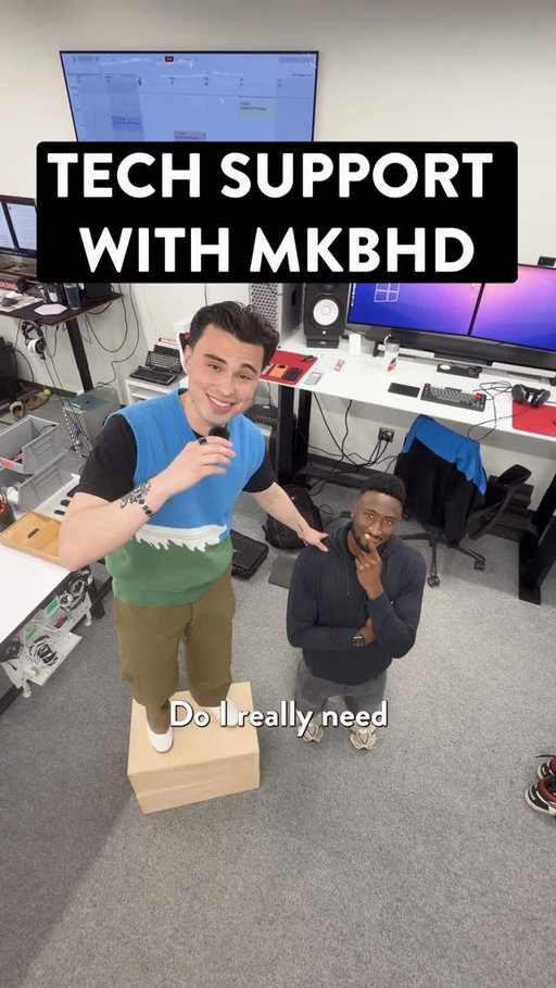 Marques gives free tech support