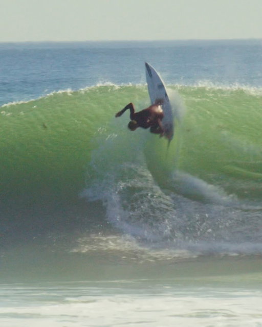 Blessed to be back surfing at home:) 

📷 @jacobvanderwork