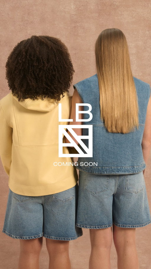 Lucy Bronze x ALIGNE is back. Two new forces are joining in. Can you guess who? Coming soon. 
#LucyBronzexALIGNE #LucyBronze