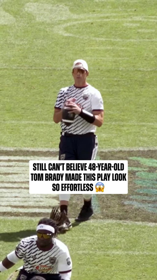 @tombrady still has it 🤝
