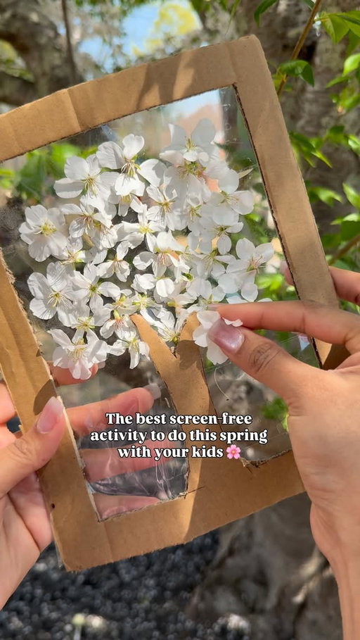 My daughter had the best screen-free afternoon this spring 🌸

Grab a piece of cardboard, cut out a frame, add some tape and let your little one fill it with whatever they find on your walk. Flowers, leaves, grass, tiny pinecones… it all becomes theirs.

She made three of these and didn’t want to stop 🥹

Save this for your next nature walk 👇
Tag a mom who needs this afternoon idea 🌿

#KidsActivities #MomLife #NatureCrafts #SpringActivities #ScreenFreeKids