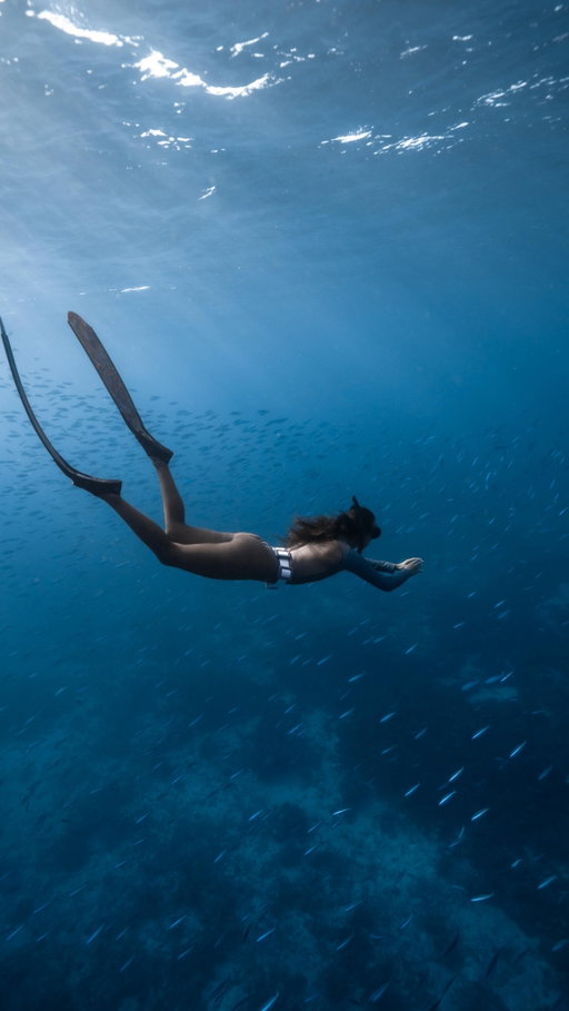 Bubblering trick 🌬️

🎥: @kelseywilliamson 

#ocean #oceanworld #bubblering #partytrick #freediving