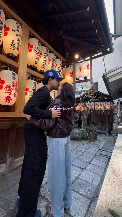 our dream trip 🍜💌

#japan #japantravel #tokyojapan #tokyo #shibuyacrossing #shibuya #couplegoal #couplegoals #travelyoung #marriedyoung #marriedlife #explore #matcha #ramen