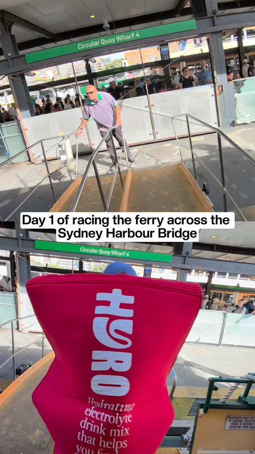 Day 1 of racing the ferry across the Sydney Harbour Bridge ⛴️ 
#running #challenge #explore