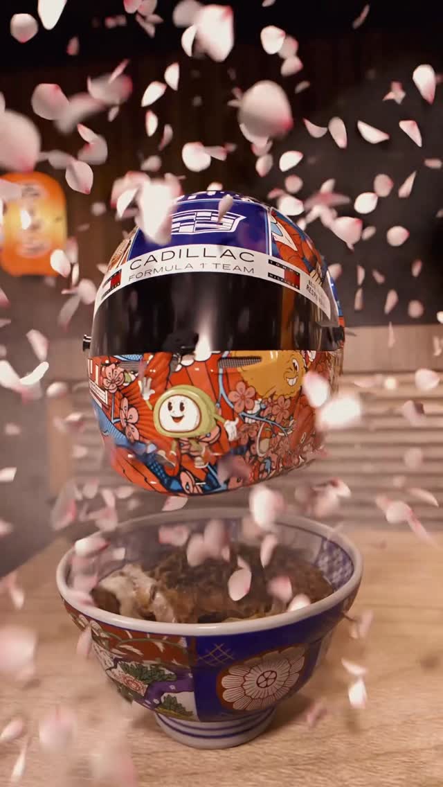 Custom lid for a classic circuit 🎌 

Introducing Valtteri’s Japanese Grand Prix design 🍜