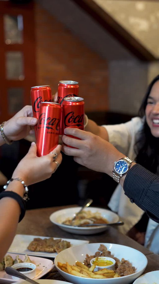 Iba ang sarap pag libre!

Got our free drink rewards dahil sa Coca-Cola Foodmarks. 

Gamitin niyo na, and do missions to unlock rewards for your next eat out

#CocaColaFoodmarks #CocaColaPH