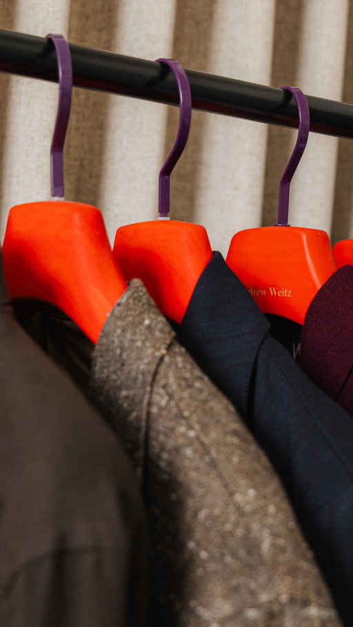 If you have either of these in your closet… it’s time to let them go.

Donate them, trash them, or give them to someone you don’t like 😂

But seriously, men… we’re not in the 90s anymore. It’s 2026.
Start wearing relaxed denim without holes and sneakers that don’t look three sizes too big.

What’s your biggest style ick right now? 

#springcleaning #closetcleanout #ceostyle #styleformen #theweitzeffect