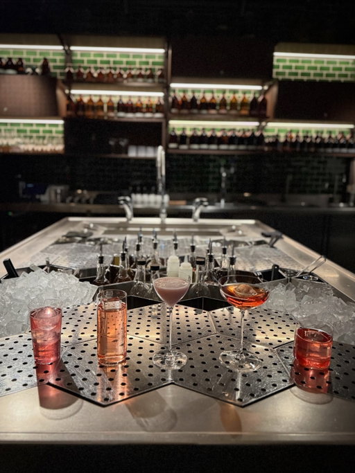 Never let previous choices set future ceilings / ❤️🥊📕/ Mulberry + Pink Peppercorn •Tomato + Coffee • Pomegranate + Raspberry • Fennel + Thyme • Blood Peach + Bay Leaf // Taste of Now @ Tayēr |#ēe #hustlemagic