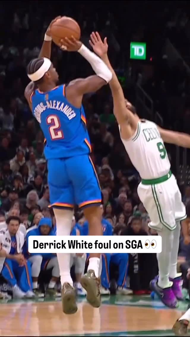 Do you agree with the call? 🤔

#nba #basketball #derrickwhite #shaigilgeousalexander