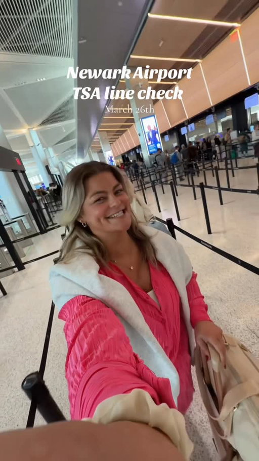 IG had me thinking TSA would take 3 hours #tsa #airport #newark #tsalines