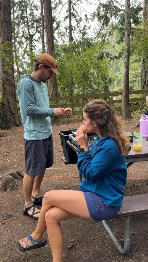 🌟 Camping Hack: Crack your eggs into a jar or Nalgene bottle so you don’t have to worry about them breaking in the cooler.
💫Bonus hack: we use the lid right from our mason jar for the perfect breakfast sandwich egg mold.

EASY CAMP BREAKY SANDWHICH: 
+English muffin
+Egg
+Chicken sausage patty (frozen section at Trader Joe’s. These are already cooked so you just have to heat them up on the stove top.)
+Cheese
+Toppings: Hot sauce, avacado, left over veggies

#campingtips #campinghacks #campingmeals