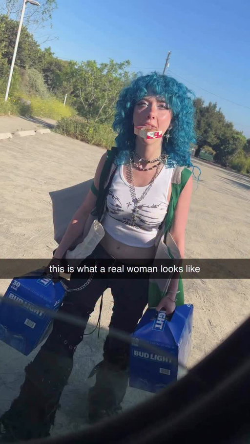 THIS is what a real woman looks like 🥰🫶🏻
