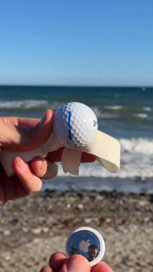 Check out the Genesonic Pro Speaker by @mileseeygolf with a detachable GPS. We love it because it shows Nic’s yardage even from the rough. What would your go-to golf song be?