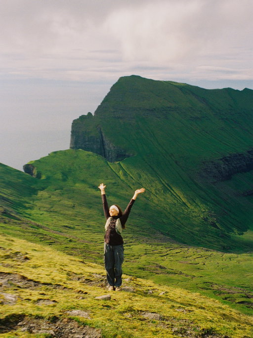 1 week in the Faroe Islands on film 🐑✨

truly one of the more magical and serene places I’ve ever been to. quiet towns, dramatic cliffs, and (somehow) beautiful sunny days 🌞 

#faroeislands #filmdump #natureonfilm #filmphotography #outdoorsygirl