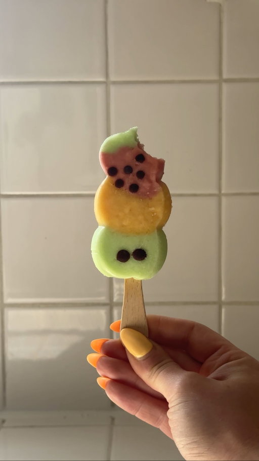 I think we know there’s only one right answer here...🫣

#firstbite #springsweets