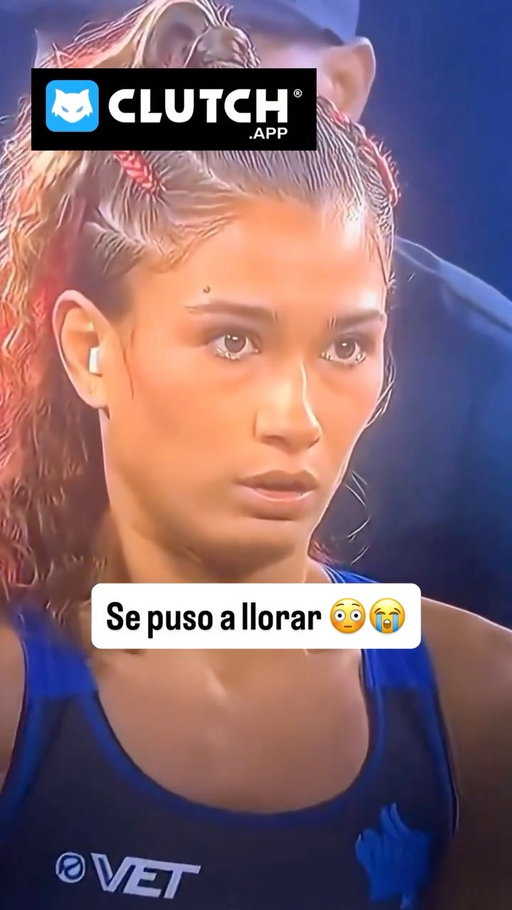 Concursante femenina que empezó a llorar tras recibir una fuerte bofetada le da la vuelta a la situación contra su rival arrogante 

#powerslap #combate