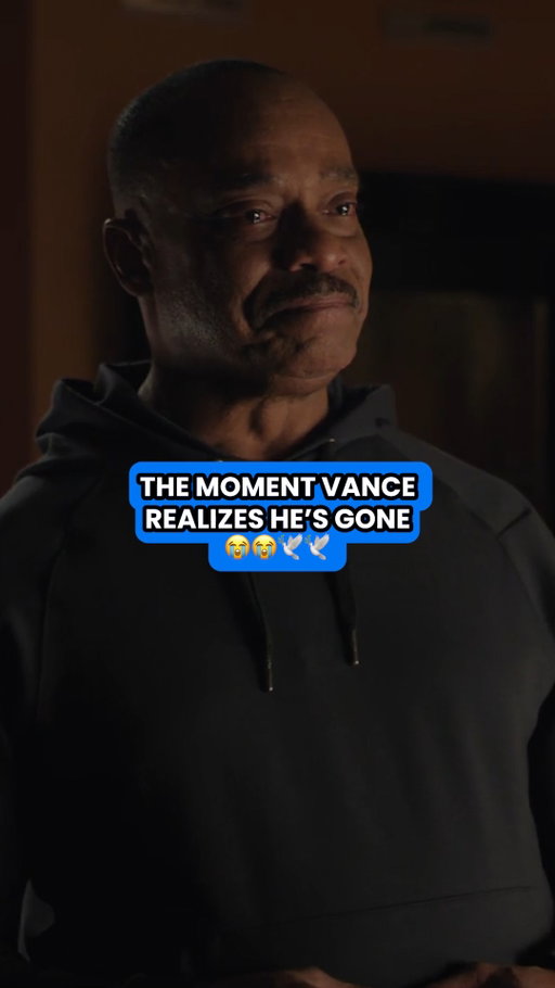 we have a lot of probies' therapy bills to cover after tuesday night 😭😭😭
.
.
.
#NCIS #Spoiler #NCIS500 #LeonVance #RockyCarroll