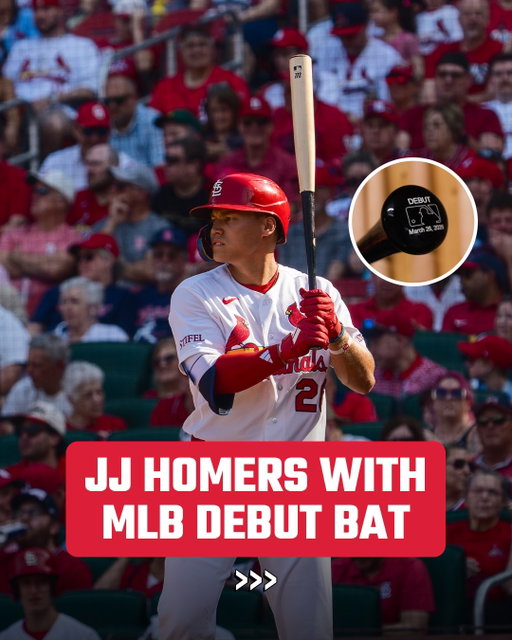 JJ goes yard for his first @mlb hit with a 1/1 debut bat💥