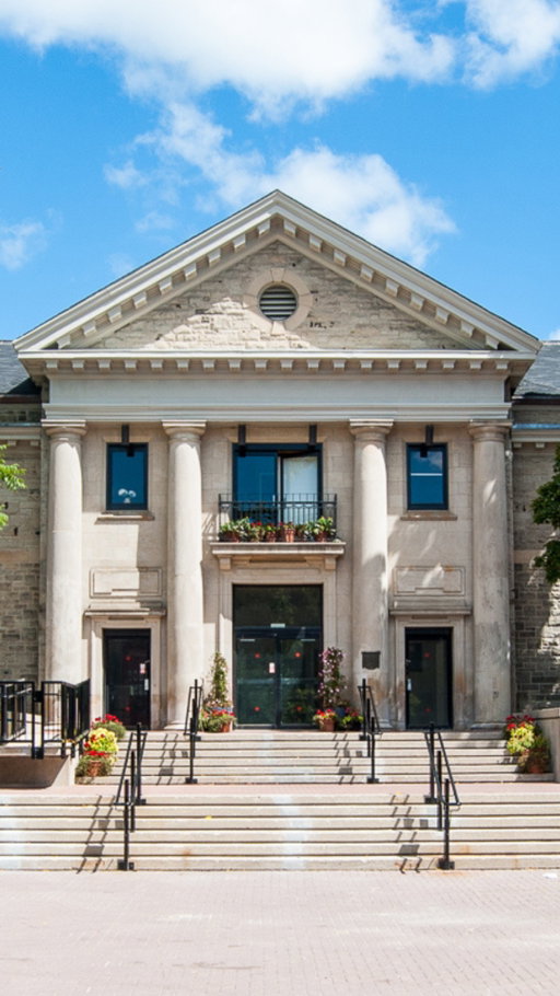 If you're wondering if the food at U of Guelph lives up to the hype...it does.

Coming to March Open House? Explore our campus dining options and try for yourself!