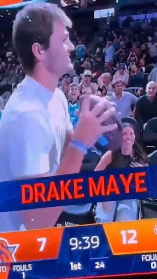 Drake “Drake Maye” Maye spotted courtside 

(via KelliBartik/X)