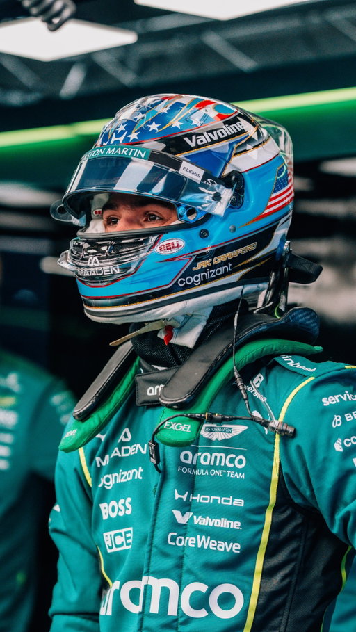 Trust, dedication, passion.

A closer look at Jak’s seat fit. Together with @valvoline, we are proud to support the existing and aspiring mechanics around the world who never stop honing their craft.