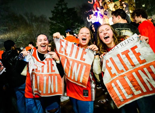A late night celly in Champaign ⛈️ #EliteEight 🏀