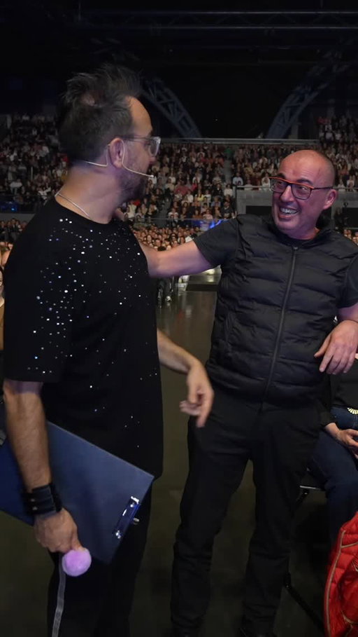 Un moment drôle parce que des fois on a besoin de décompresser…je suis encore bourré 😂😂😂 merci les gars 🙏 partage et abonne toi et bon week-end 😜🤗❤️🔥 avec modération évidemment #bonhomme #sketch #humour