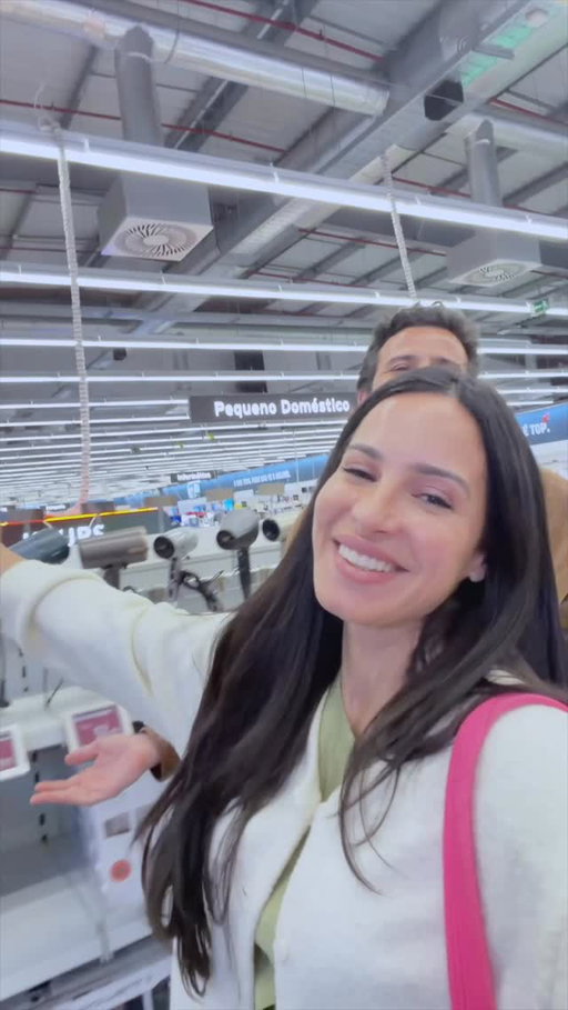 Ele esquece-se sempre das datas importantes. Os vossos maridos também ou calhou-me só a mim? 🤨

Como esquecer uma data como os Dias D da @darty_pt .

São daqueles dias que vale mesmo a pena ter debaixo de olho, com centenas de eletrodomésticos e tecnologia a preços decisivos para aproveitar… porque eu mereço tudo!  Vocês são minhas testemunhas! 

E o melhor é que dá para aproveitar em loja e online 🩷