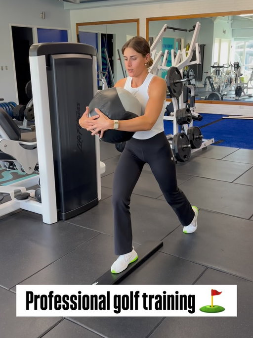 Training with a pro golfer! Exercises working on loading the glutes and rotation. The second exercise works on loading the hip into the lead side (follow through). Preparing for the long season working hard to stay strong and healthy.

Busy schedule ahead time to go get some birdie’s @jenny__rosenberg !!

#golf #lpga #epsontour #let training
