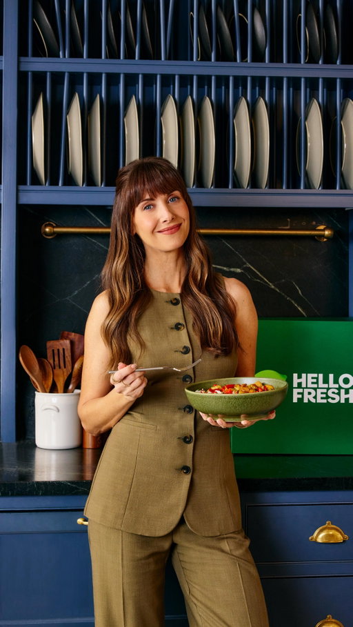 There’s nothing better than a home cooked dinner – well, except sharing it with the people you love. That’s exactly why I partnered with @HelloFresh to bring supper clubs back.

I’m hosting a virtual cook-along on April 22, and I want you there. Enter to win a seat at the virtual table by telling us why you should be there in the comments then heading to HelloFreshSupperClub.com to complete your submission. Be sure to follow @HelloFresh on Instagram*
 
#HelloFreshPartner #HelloFreshSupperClub

*No purchase necessary. Open to legal U.S. residents 18+. Void where prohibited. See full contest rules at bit.ly/4rPrJn6.