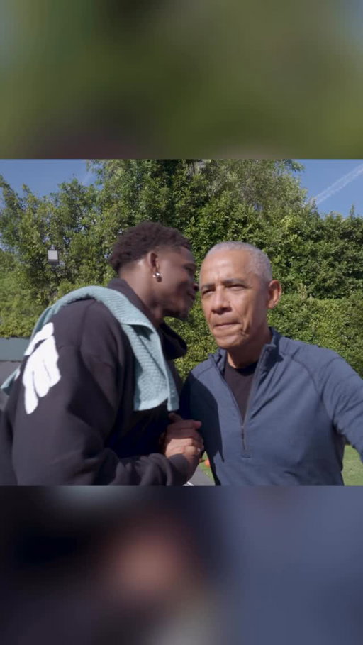 Perfect Dap with OG President Obama. Full BTS vid on YT! Tap in!! @barackobama @obamafoundation