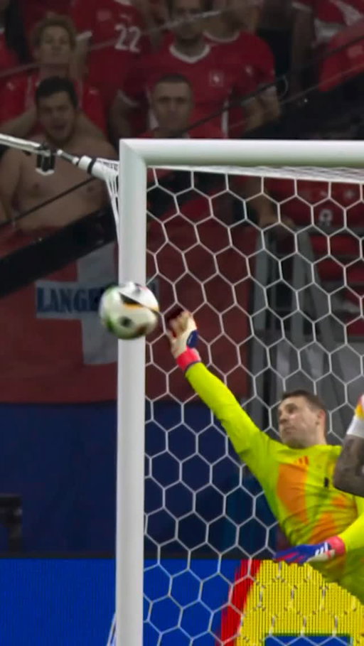 Incredible Manuel Neuer save 🥵🧤