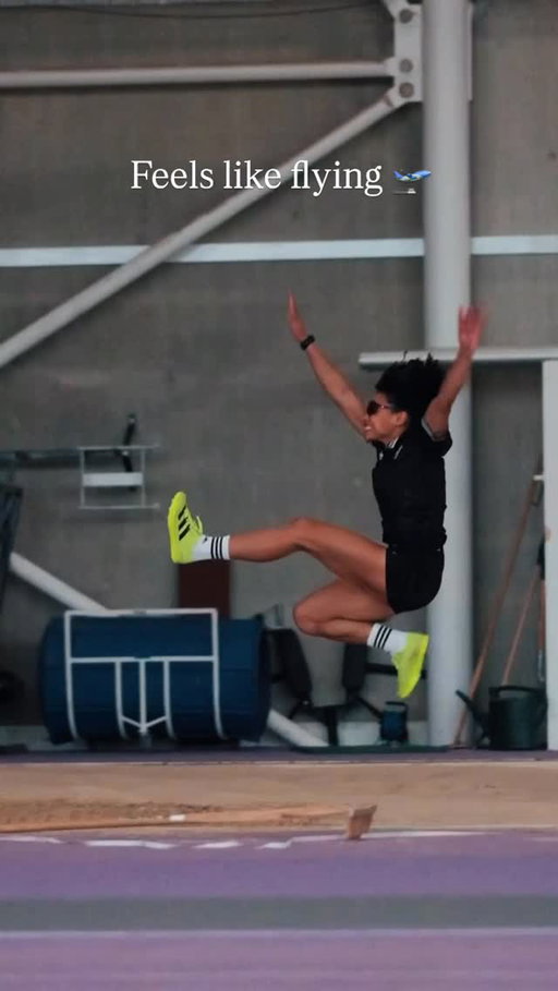 Another training and testing block complete ✅✅

12 step jumps to finish up testing and a nervous wait over the weekend to see what coach cooks up for the next block 😐🤞🏽

🎥 @zakskinner1  @blindman.visuals