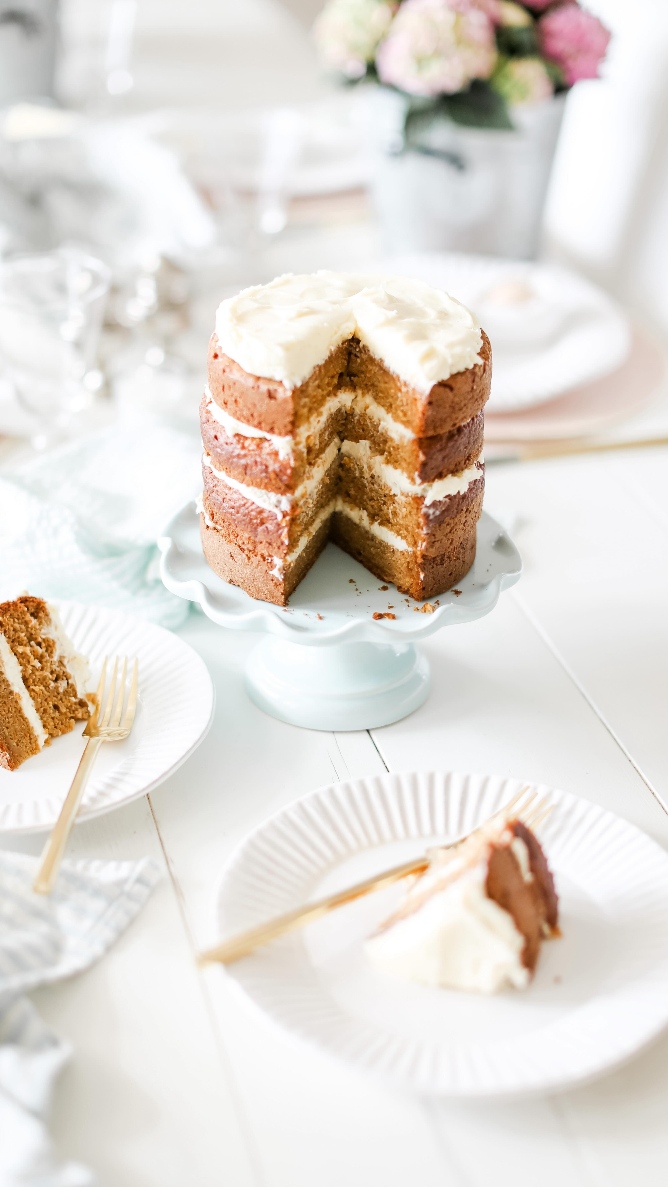 Comment CARROT CAKE and I’ll send you the recipe for the best carrot cake you’ll ever have, promise! 🥕

Because unlike the Easter Bunny… I’m not hiding anything over here! 🐰

Moist, perfectly spiced, and just sweet enough… with a little shredded apple moment that takes it to the next level.

This is the cake everyone will be asking you for at Easter dinner. Share it with your guests, or gatekeep it for yourself. I won’t tell 🤭

Make sure you’re following @fraichetable so you never miss a single recipe.

#carrotcake #carrotcakerecipe #easterbaking