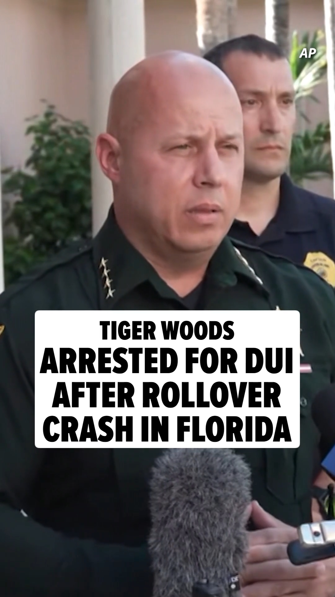 🚨 BREAKING: Tiger Woods has been arrested for DUI after his rollover crash in Florida.

Full update at the link in bio. 

🎥: AP