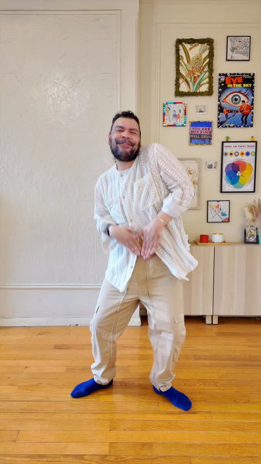 this knit shirt is the perfect layer for a spring outfit

layered with this vest it kind’ve gives renaissance fair and i love it

would you wear a shirt like this?

cargo pants @randomidentities 
knit shirt @adsb_anderssonbell 
work vest @coach 
accessories @studiocult.co @loewe 
mon tresor bucket bag @fendi 
silk scarf @coach 
tabi loafers @maisonmargiela