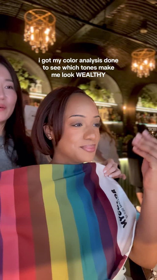 this is my second color analysis ever & she is confirmed to be a dark autumn! what season do you think you’re in? also tysm @lauramercier for offering this at the launch event for the NEW mint translucent powder 💕