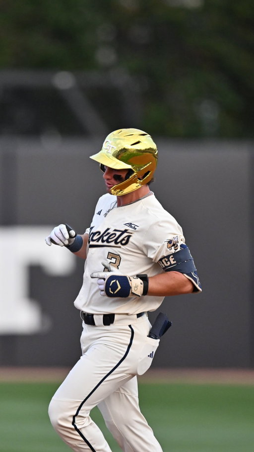 𝐊𝐄𝐑𝐂𝐄 𝐉𝐔𝐒𝐓 𝐖𝐄𝐍𝐓 𝐎𝐏𝐏𝐎 🌮

@CarsonKerce sends a DRIVE to right for his second of the season! 

386 ft / 100 EV / 22 degrees

📺 ACCNX
#StingEm🐝 x #WreckHavoc