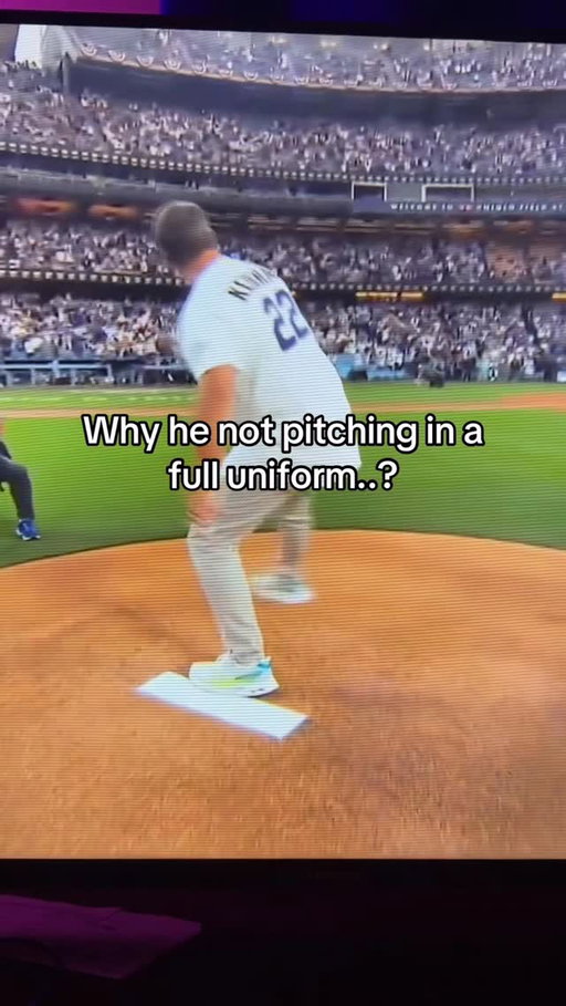 Thanks goat🐐

#mlb #baseball #dodgers #claytonkershaw #ladodgers
